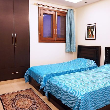 Woodpecker Service Apartments - Green Park Nuova Delhi Esterno foto